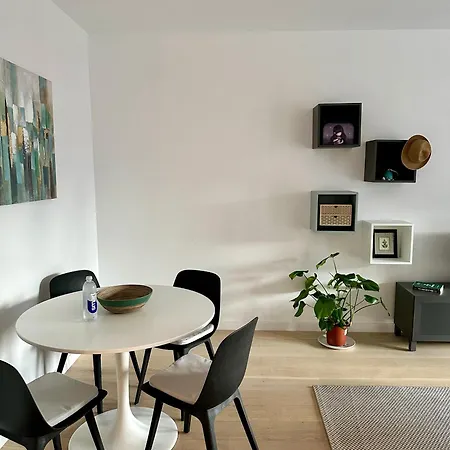 Business Center Urban Retreat